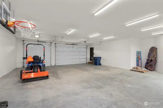 Oversized 3-Car Garage