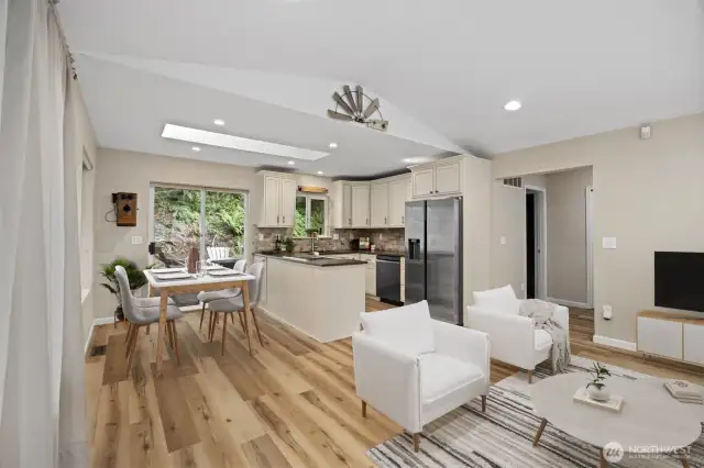 virtually staged dining into Kitchen