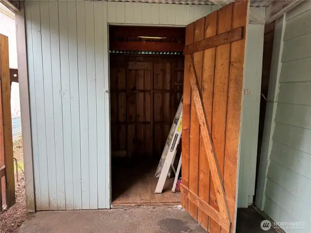 Attached storage shed