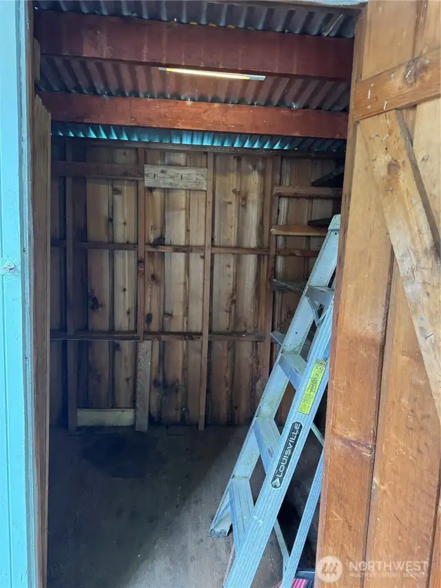 Storage shed