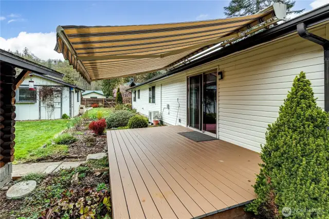 Deck w/ Motorized Awning