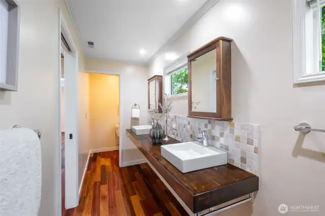 2nd Bathroom