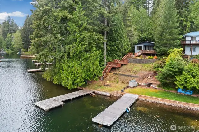 Welcome to your perfect getaway or make this your year-round retreat on the shores of beautiful Haven Lake. Enjoy 100 feet of lakefront on a spacious 0.56-acre lot.