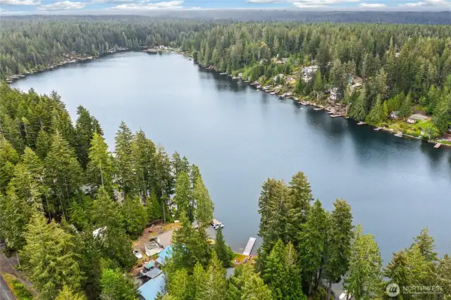 Aerial view highlighting your lakefront location.