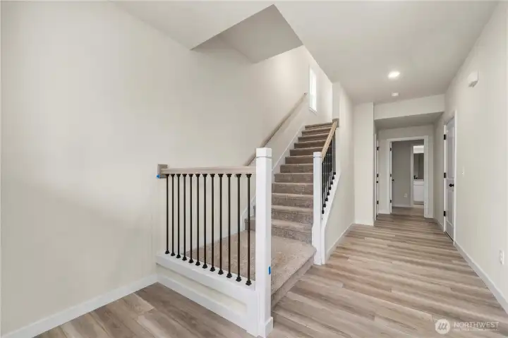 Disclaimer Secondary photos of same floor plan on different lot in different community: Photos are from another Warren, finishes, upgrades, and features may vary.