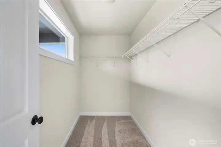 Disclaimer Secondary photos of same floor plan on different lot in different community: Photos are from another Warren, finishes, upgrades, and features may vary.