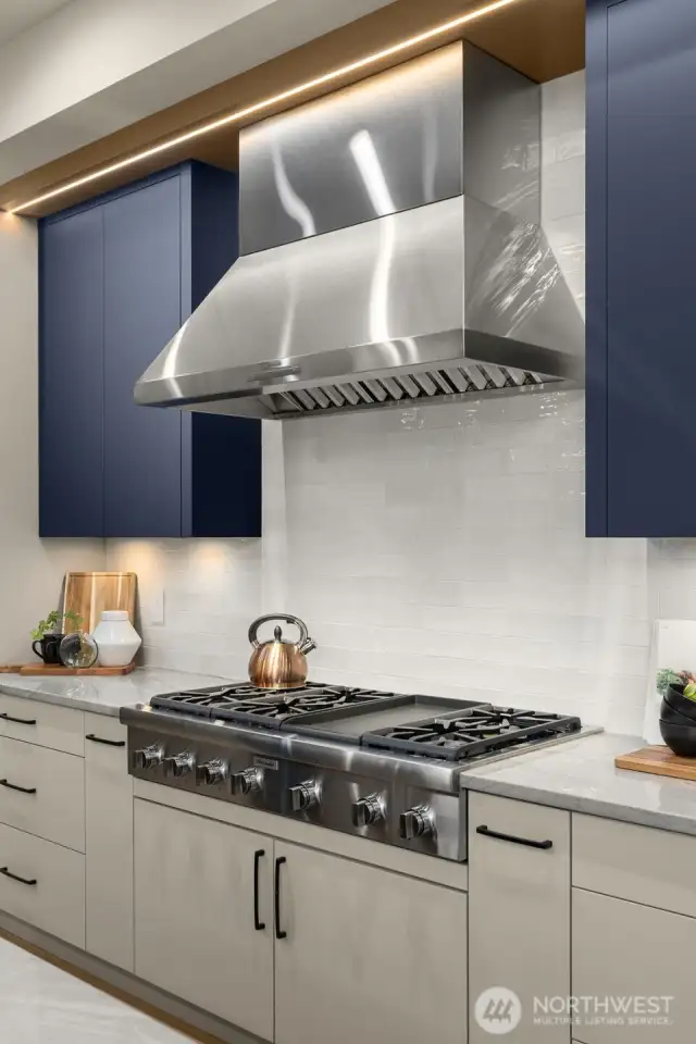 High end Thermador appliance package