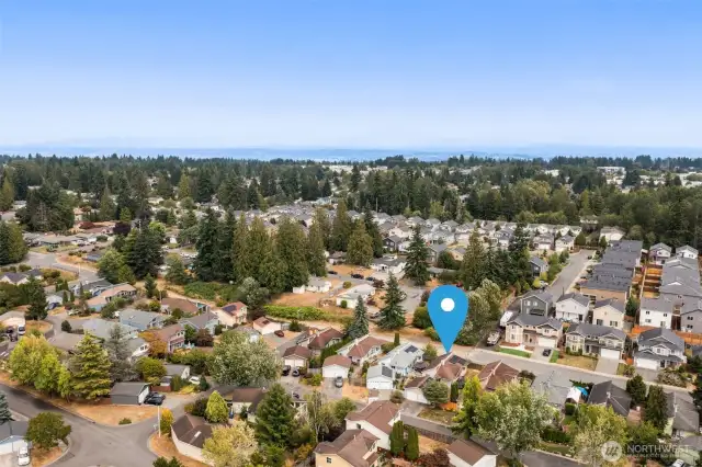 Close to shopping, dining and more!!