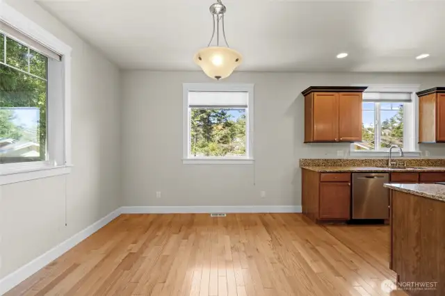 Space for a dining table with views to the forest