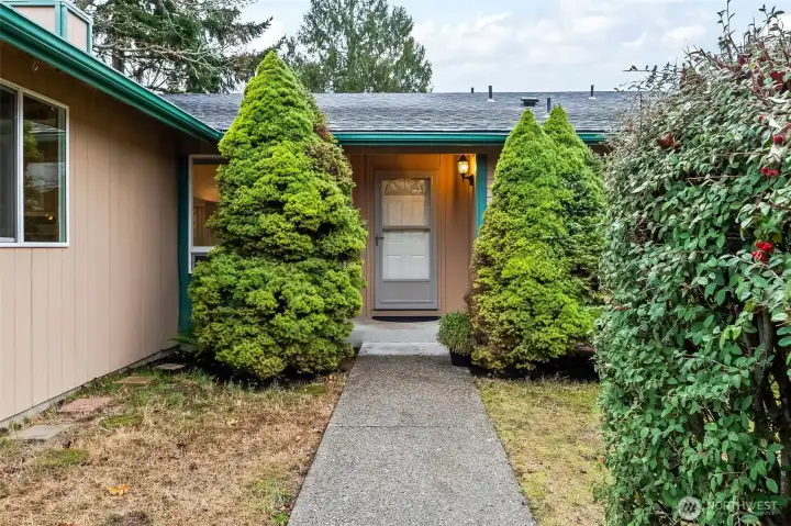 Lovely Private Entry