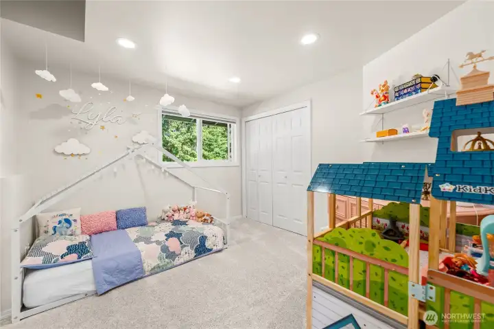 Additional bedroom with it's own private full bathroom