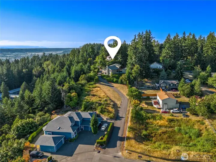 Private secluded driveway to home