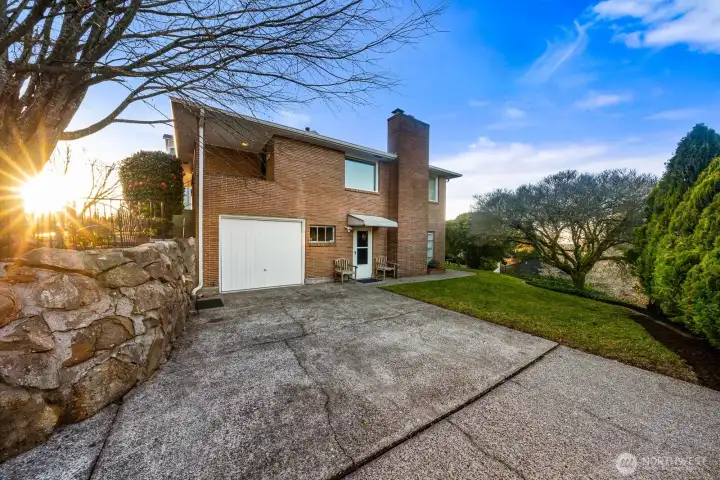 Garage & other entrance to lower level.