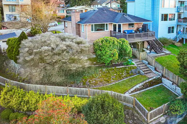 Great shot of entire backyard space.