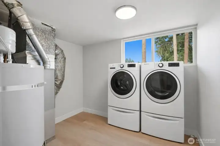 Virtually Staged. No W/D