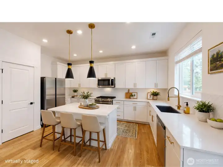 Virtually staged. Just a few items will make this kitchen warm and welcoming.