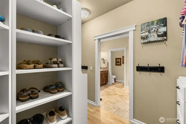 Privacy and extraordinary flow - note the door to the covered viewing area.