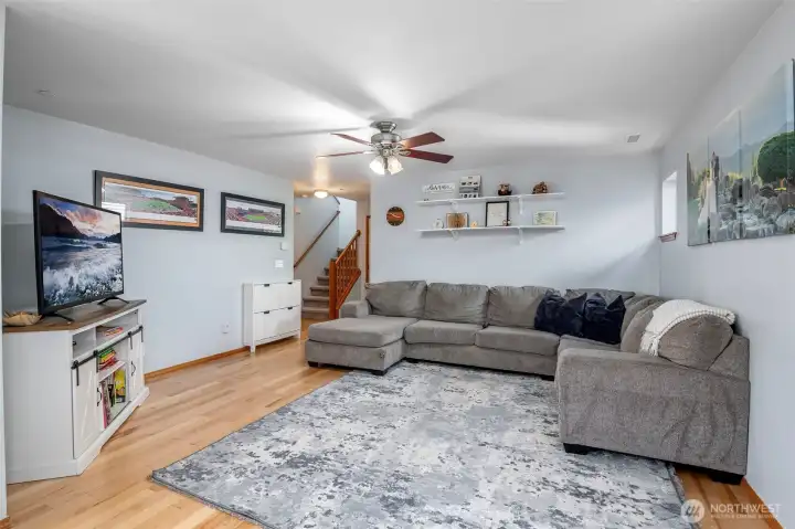 Living Room with Ceiling fan