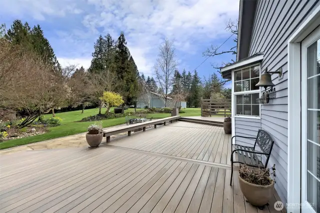 REALLY nice Fiberon deck!