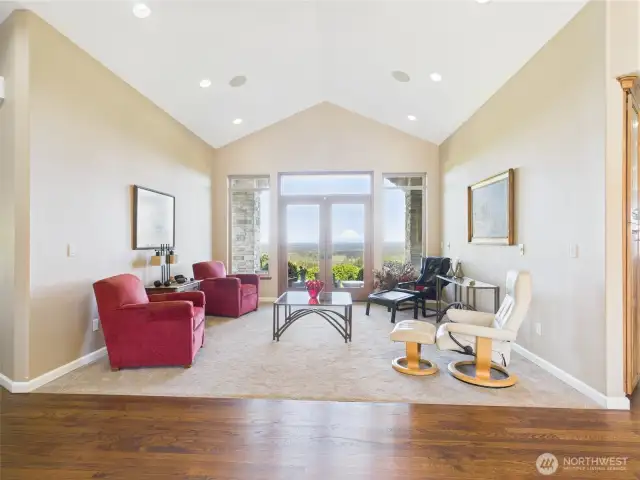 FORMAL LIVING ROOM