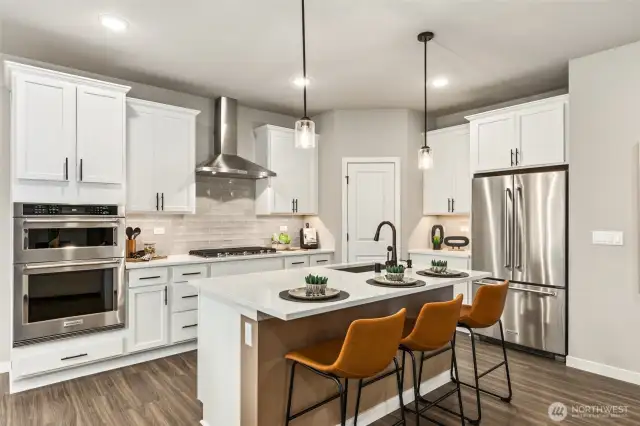 Disclaimer Secondary photos of same floor plan on different lot in different community: Photos are from another Noah, finishes, upgrades, and features may vary.