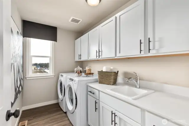 Disclaimer Secondary photos of same floor plan on different lot in different community: Photos are from another Noah, finishes, upgrades, and features may vary.