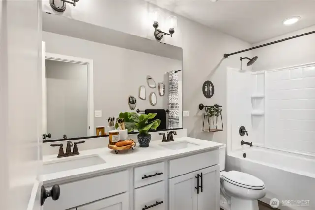 Disclaimer Secondary photos of same floor plan on different lot in different community: Photos are from another Noah, finishes, upgrades, and features may vary.
