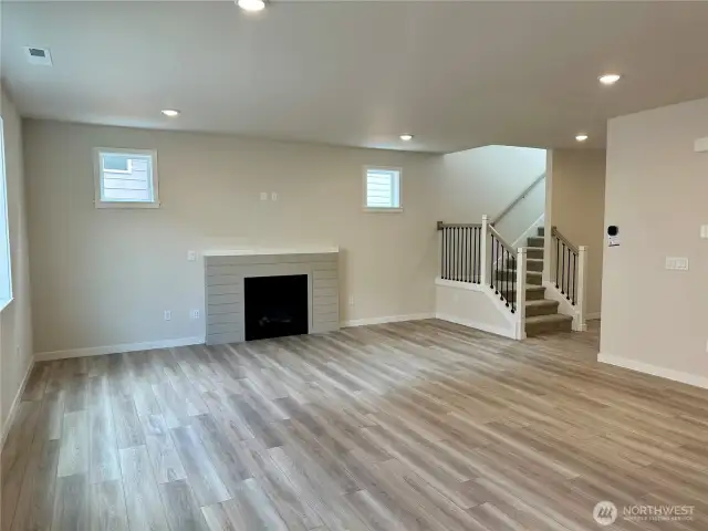 Disclaimer Secondary photos of same floor plan on different lot in different community: Photos are from another Noah, finishes, upgrades, and features may vary.