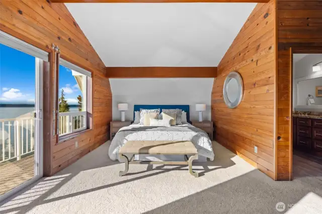 Upstairs wake up to stunning vistas in the primary suite, with blackout shades to keep the sun at bay.