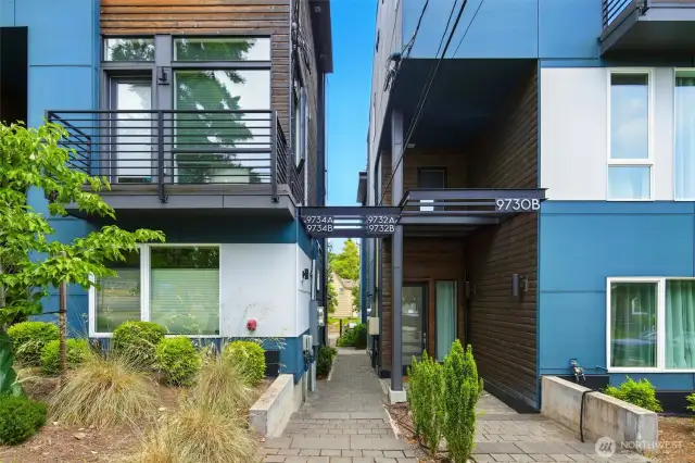 Built Green and Energy Star effecient but oh so dialed with Designer finishes and details throughout this palatial corner 3 bed 2.5 bath + Flex row home in Green Lake (adjacent) - Licton Springs! Light Rail is a 6 minute walk.