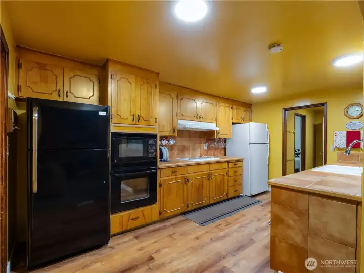 Kitchen w/ Double Oven