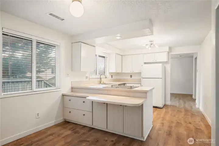 Eat In Kitchen With Bar