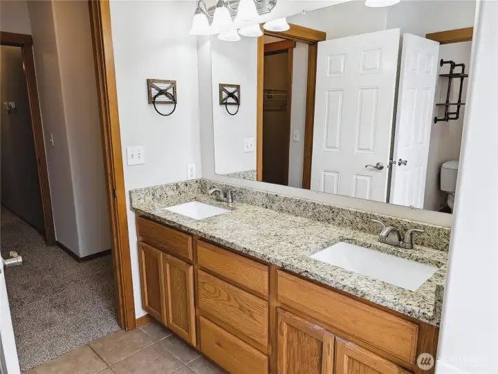 5 Pc Primary Bathroom