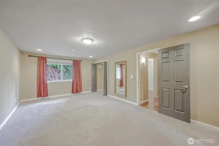 Primary suite featuring a relaxing and private retreat.