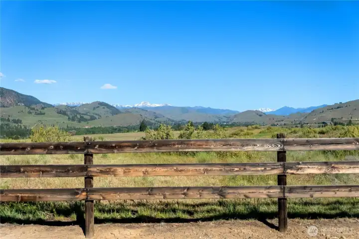 One of many views of the Methow Valley's iconic mountains.