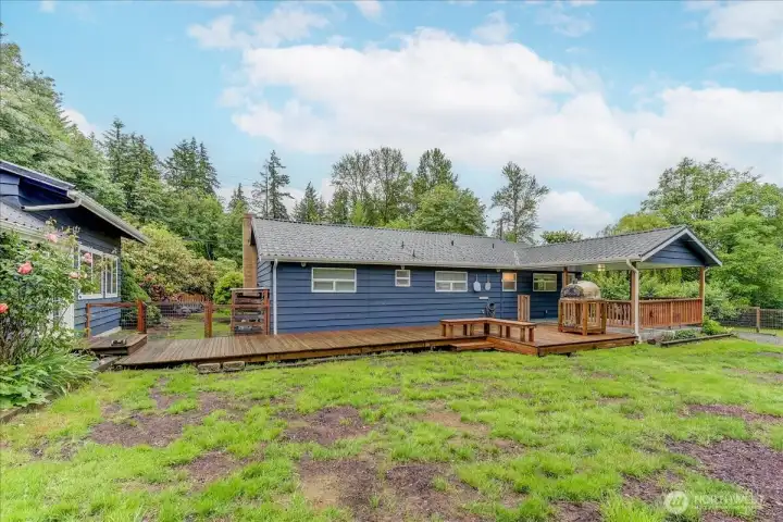 Ranch style home with covered deck adjacent to huge 1000 shop/garage with high bay door Ranch style home with covered deck adjacent to huge 1000 shop/garage with high bay door