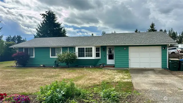 231 Maple Ave NW, Napavine 3 bedrooms, 1 bath, with a shop