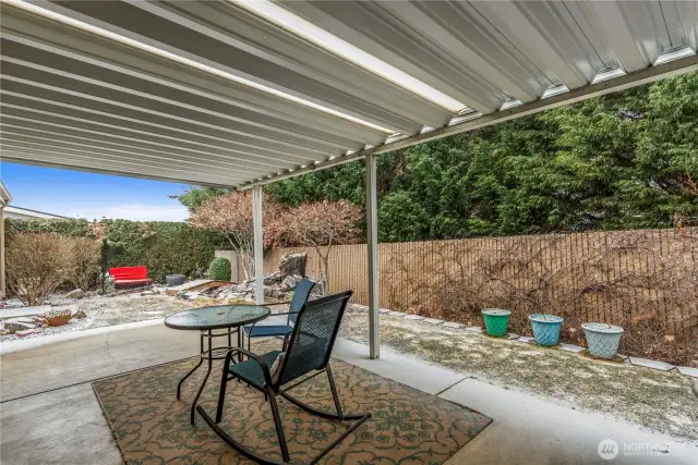 Covered patio,