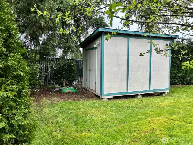 Shed/Workshop That Has Power! Is bigger than it looks!