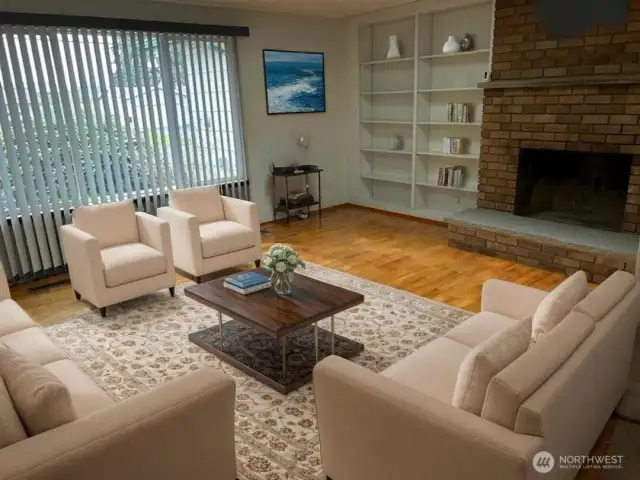 VIRTUAL STAGED LIVING ROOM