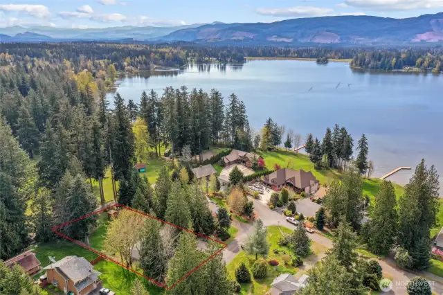Just a stones' throw from Lake Lawrence, and a short walk to community lake and park access.
