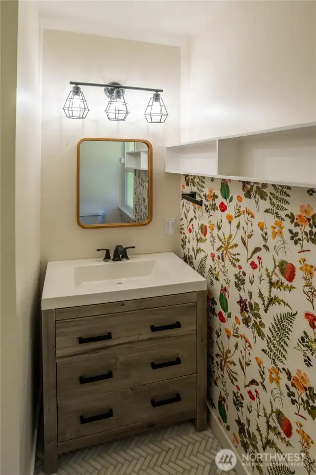 Full bathroom, second level