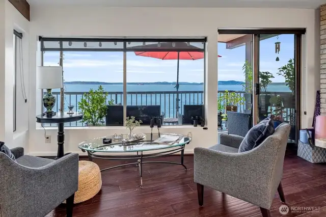 ~nice sitting area