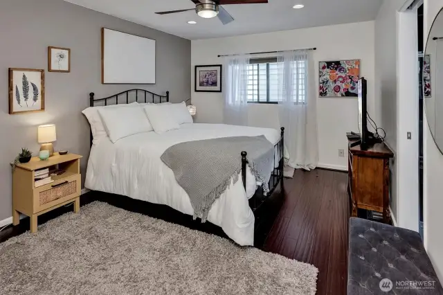 ~primary bedroom
