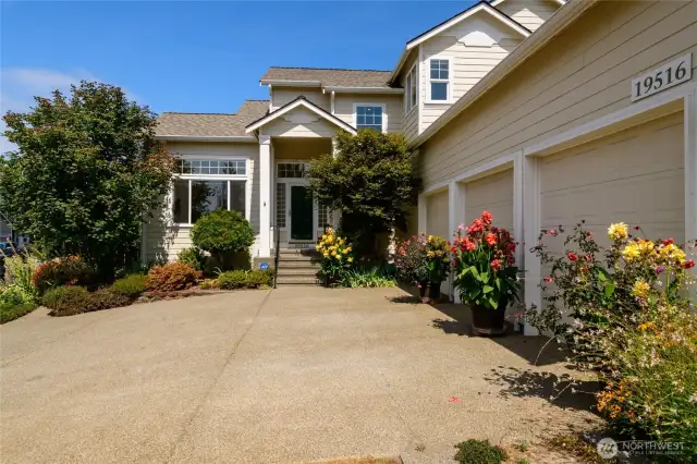 A beautiful exterior sets the tone for this well-maintained, quality-built Burnstead home. New 50 year roof in 2015. Short commute to Seattle, close to SeaTac airport and scenic Des Moines Marina. Sturdy Hardiplank siding, triple pane windows and extra attic insulation added as sound baffles. Newer systems, central A/C, and attention to detail provide the ease and efficiency of modern living wrapped in elegant design.