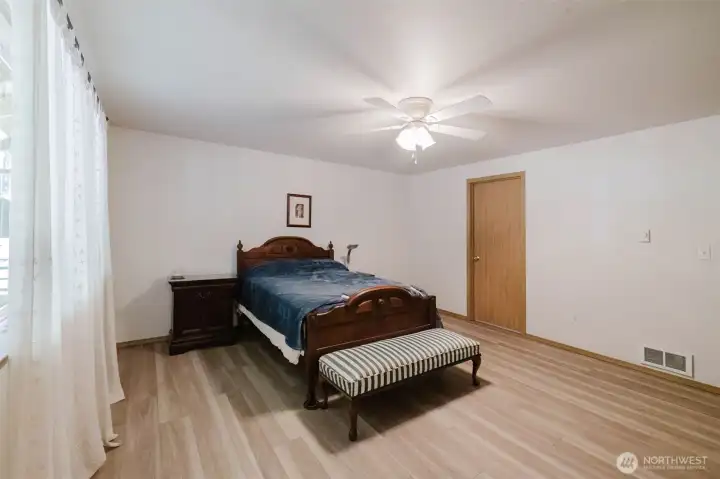 Primary bedroom & walk in closet.