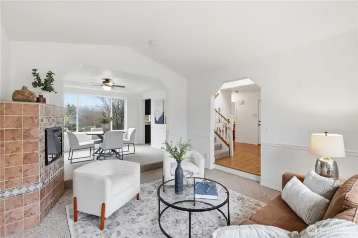 Front Formal Living/Dining/front Entrance