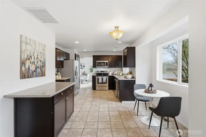 Kitchen eating area