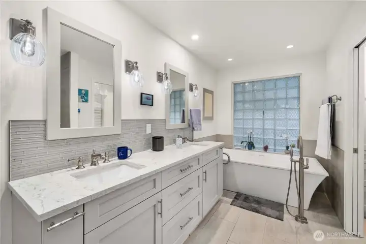 Newly remodeled primary bath.