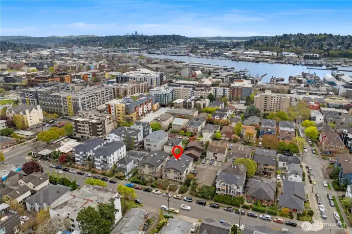 With a Walk Score of 95, you are close to the waterfront, coffee shops, shopping and restaurants.